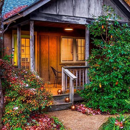 Love Ridge Mountain Lodging Lyndhurst Exterior photo